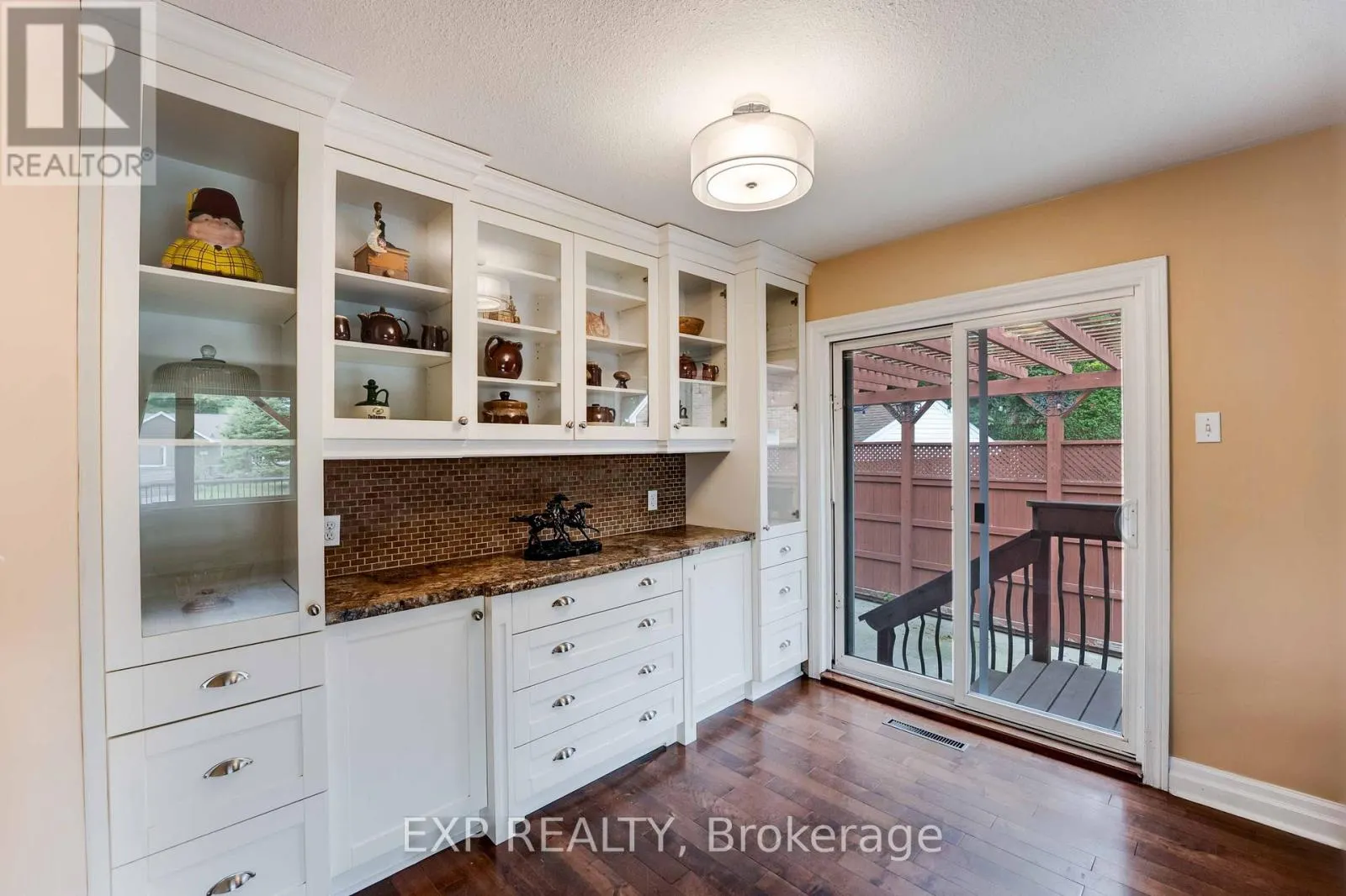 6501 ERWIN CRESCENT