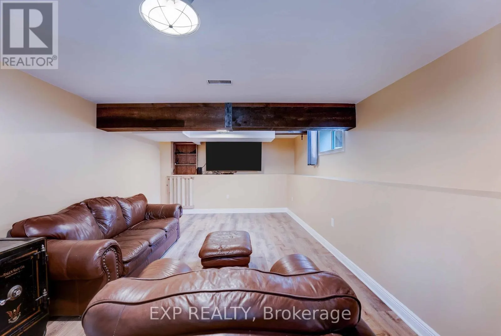 6501 ERWIN CRESCENT