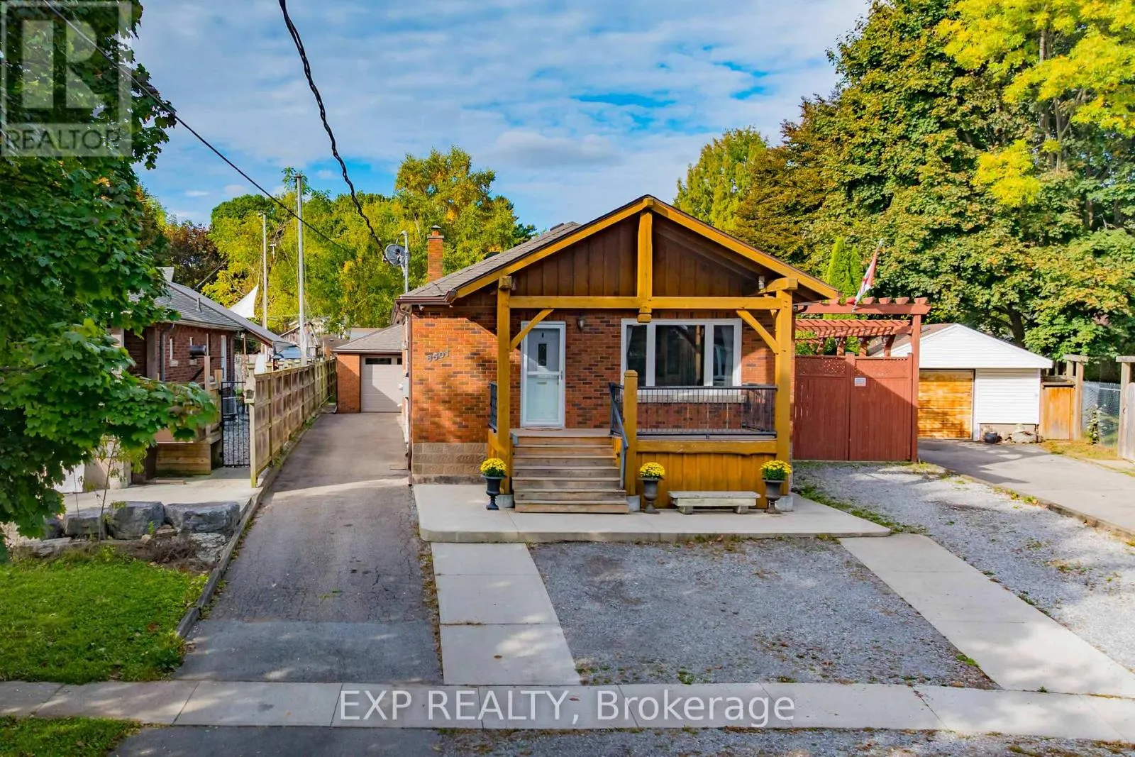 6501 ERWIN CRESCENT