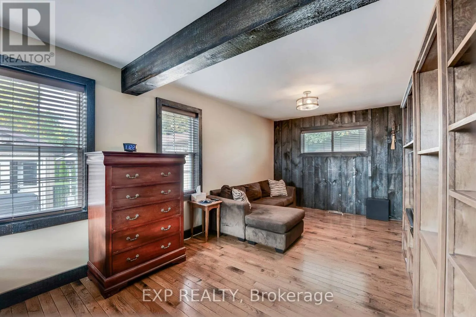 6501 ERWIN CRESCENT