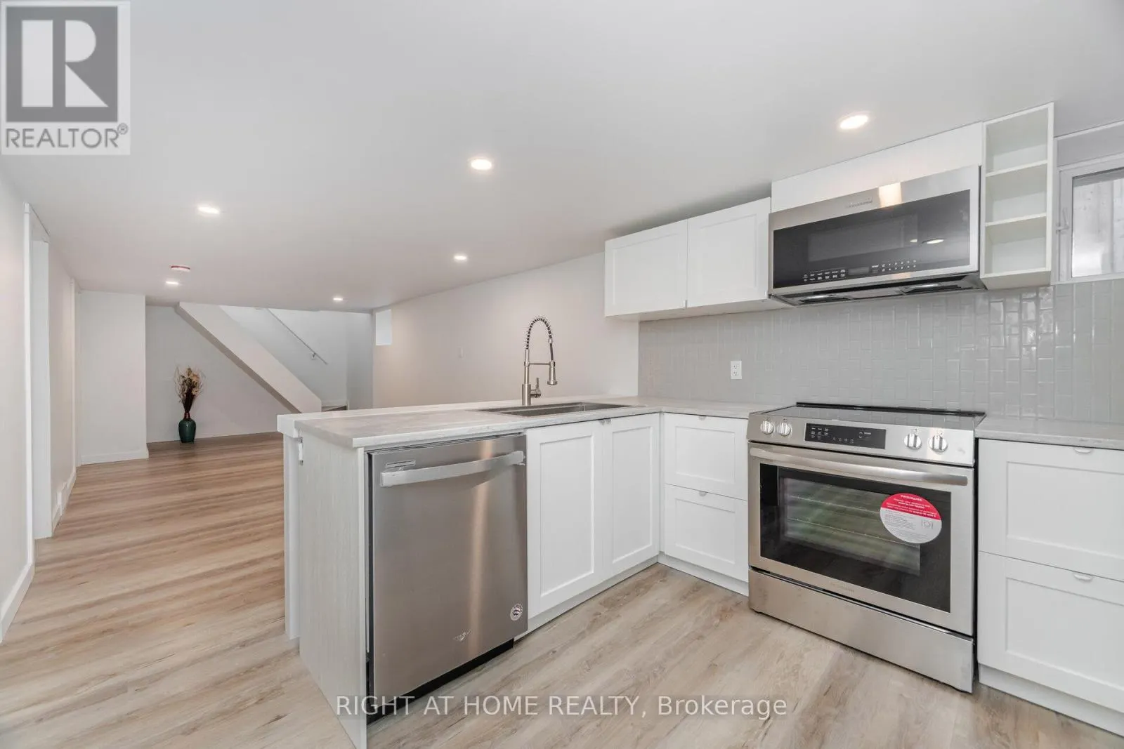 183 NORMANHURST AVENUE