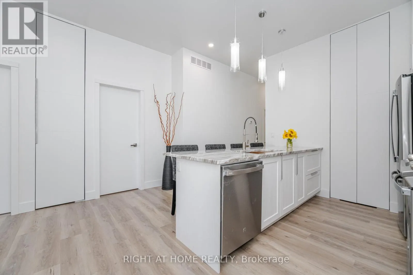 183 NORMANHURST AVENUE