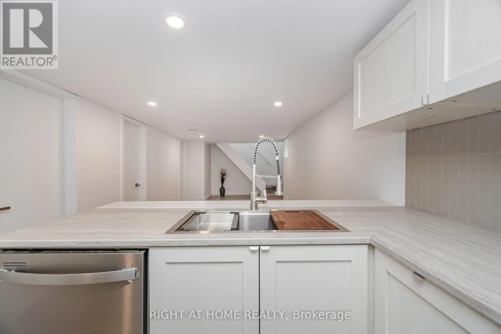 183 NORMANHURST AVENUE