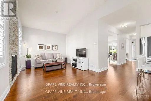 862 OAT STRAW WAY