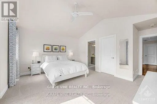 862 OAT STRAW WAY