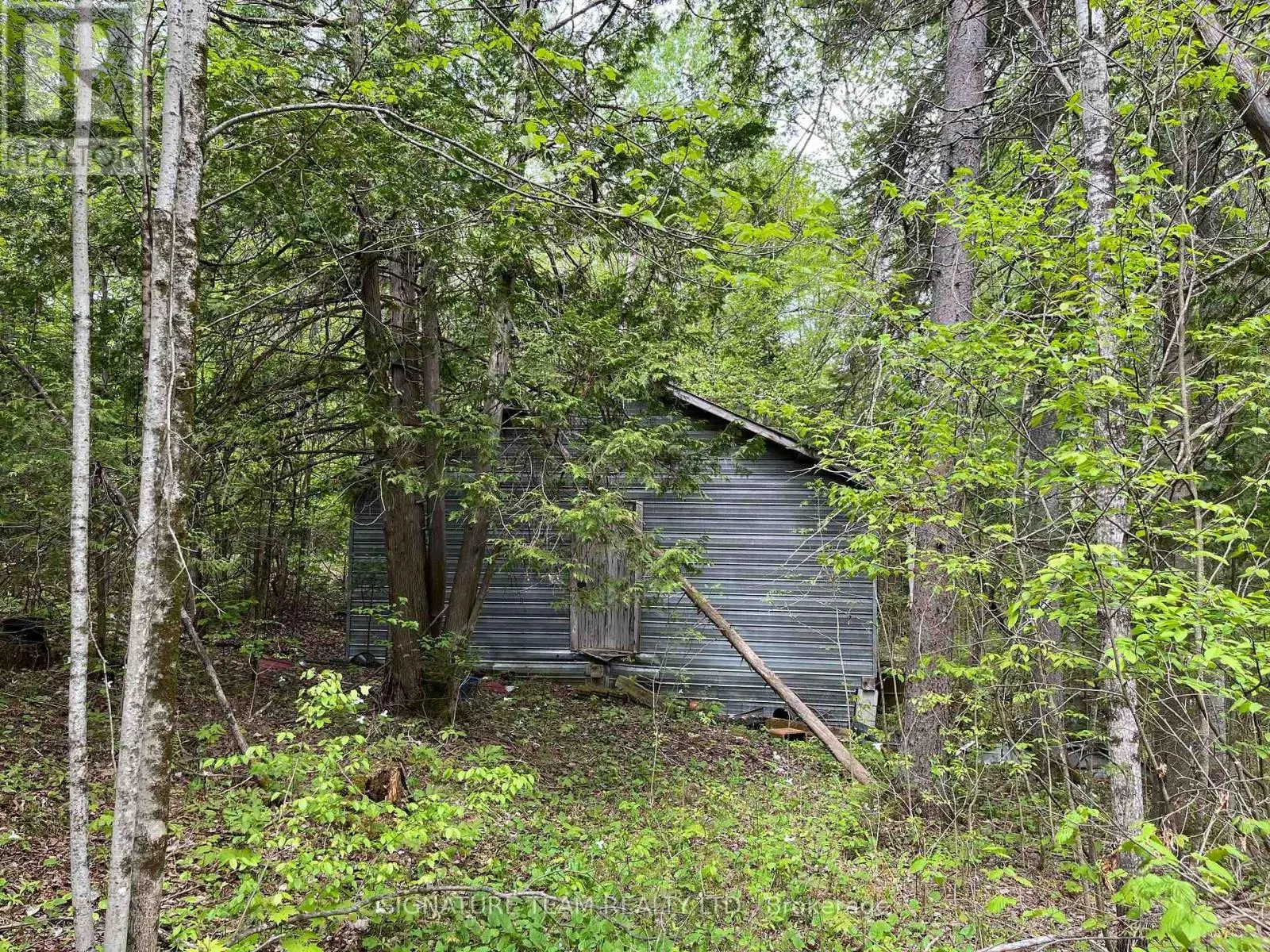122 WESTERN DRIVE