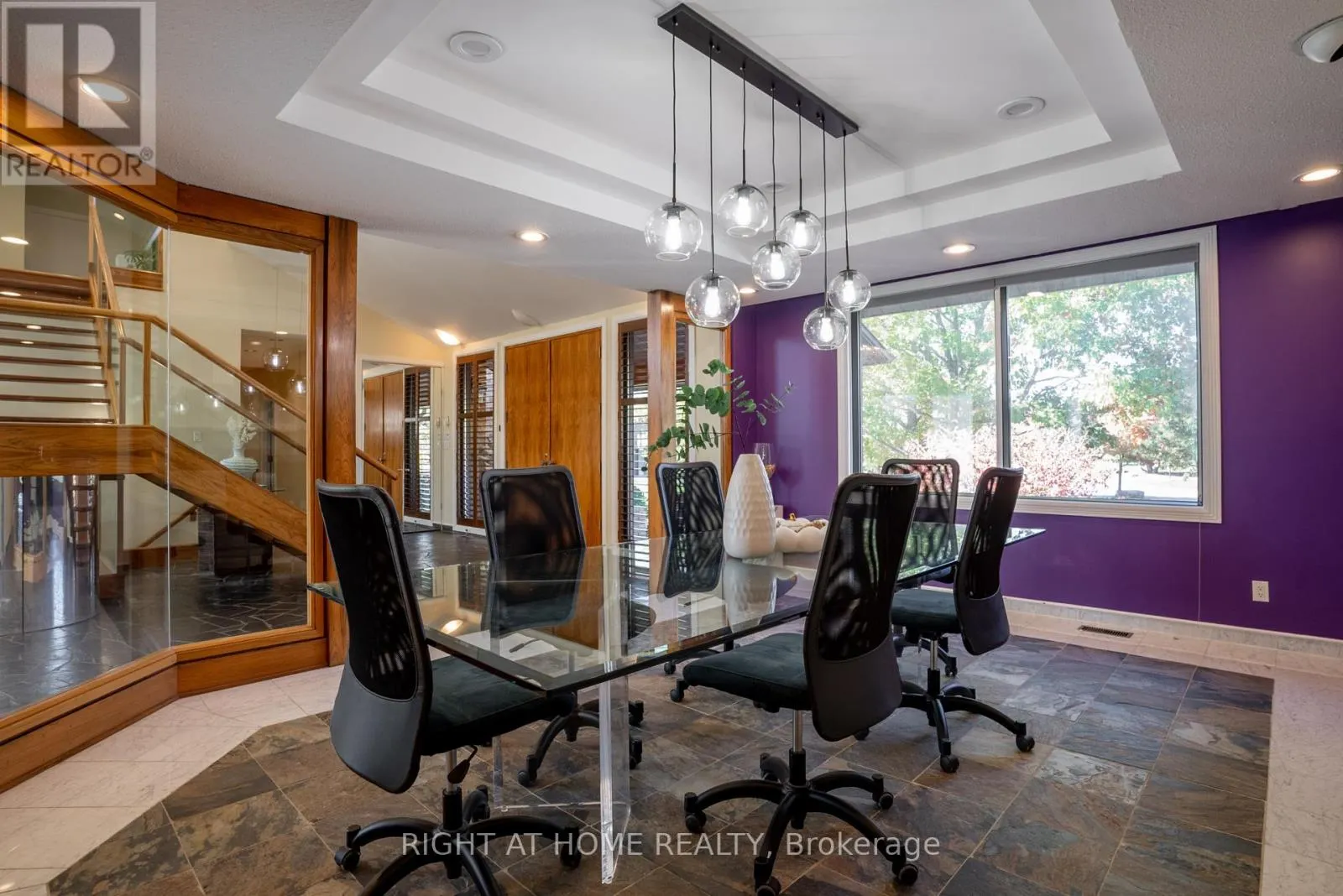 5 BURNT TREE COURT