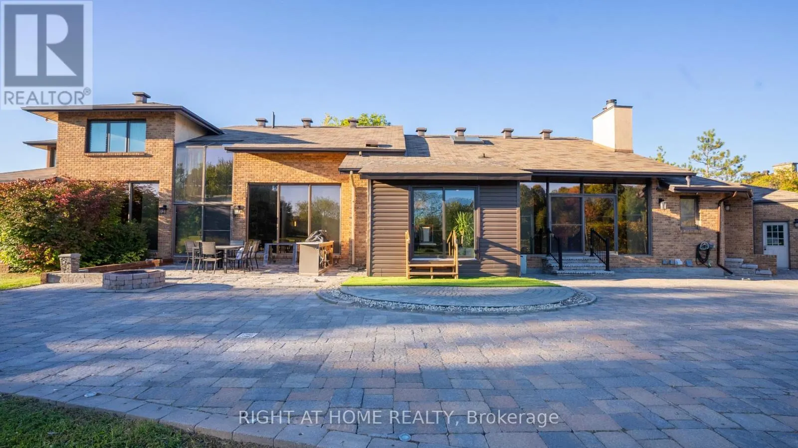 5 BURNT TREE COURT