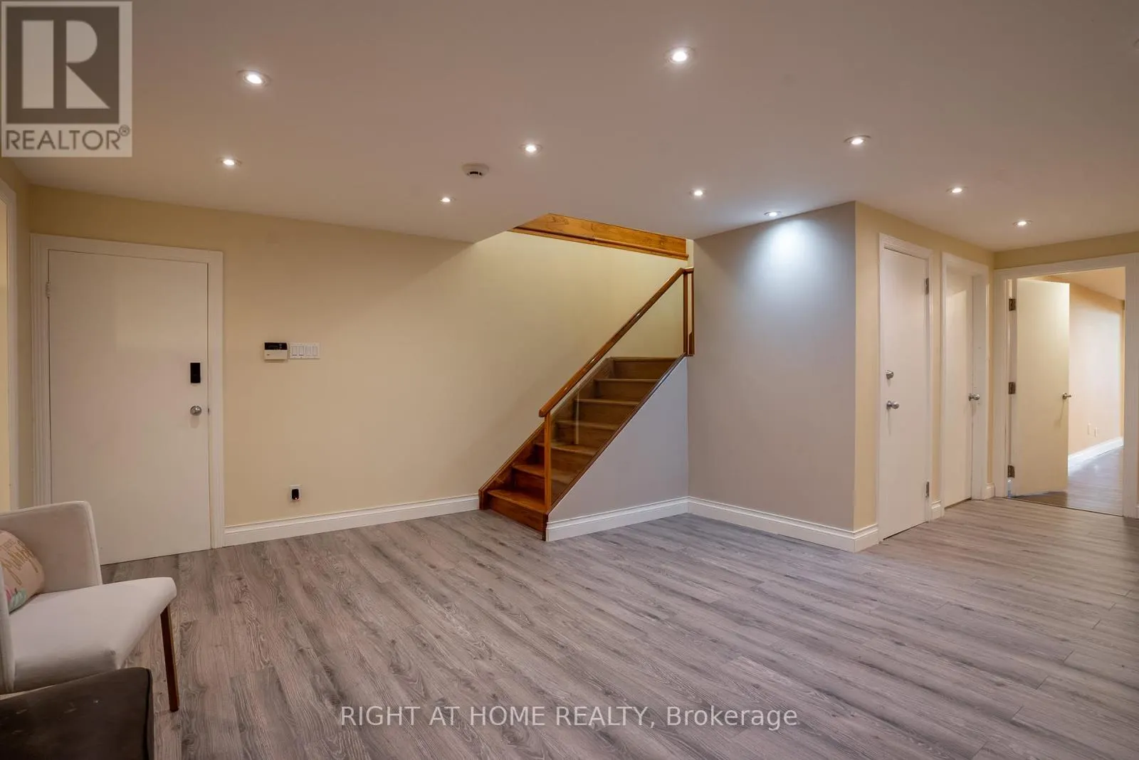 5 BURNT TREE COURT