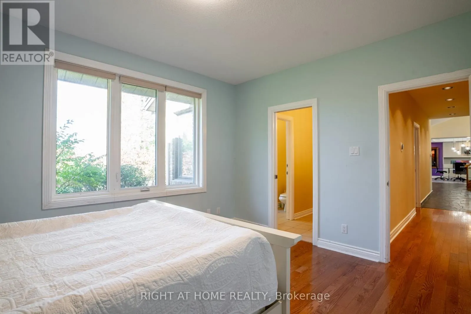5 BURNT TREE COURT
