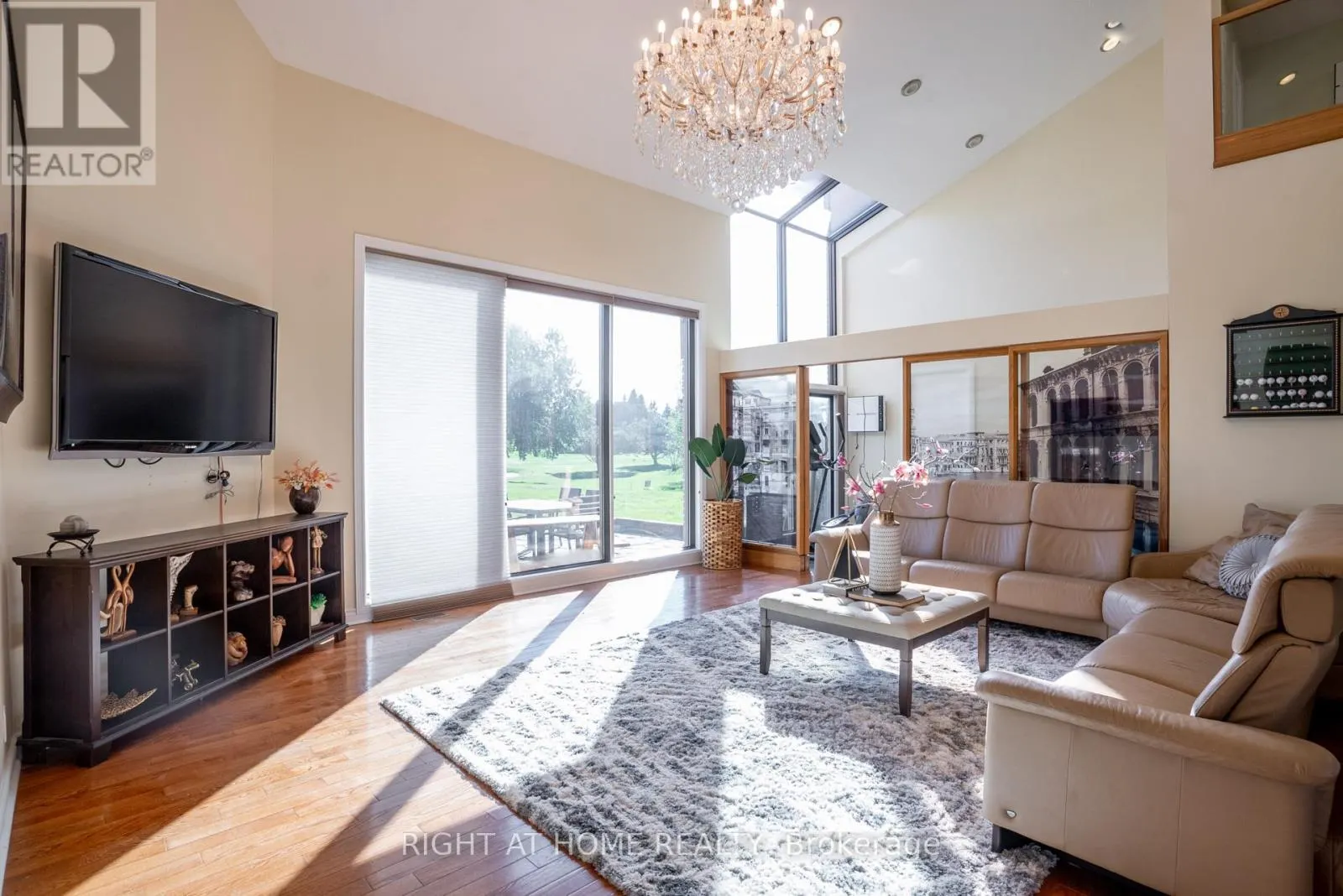 5 BURNT TREE COURT