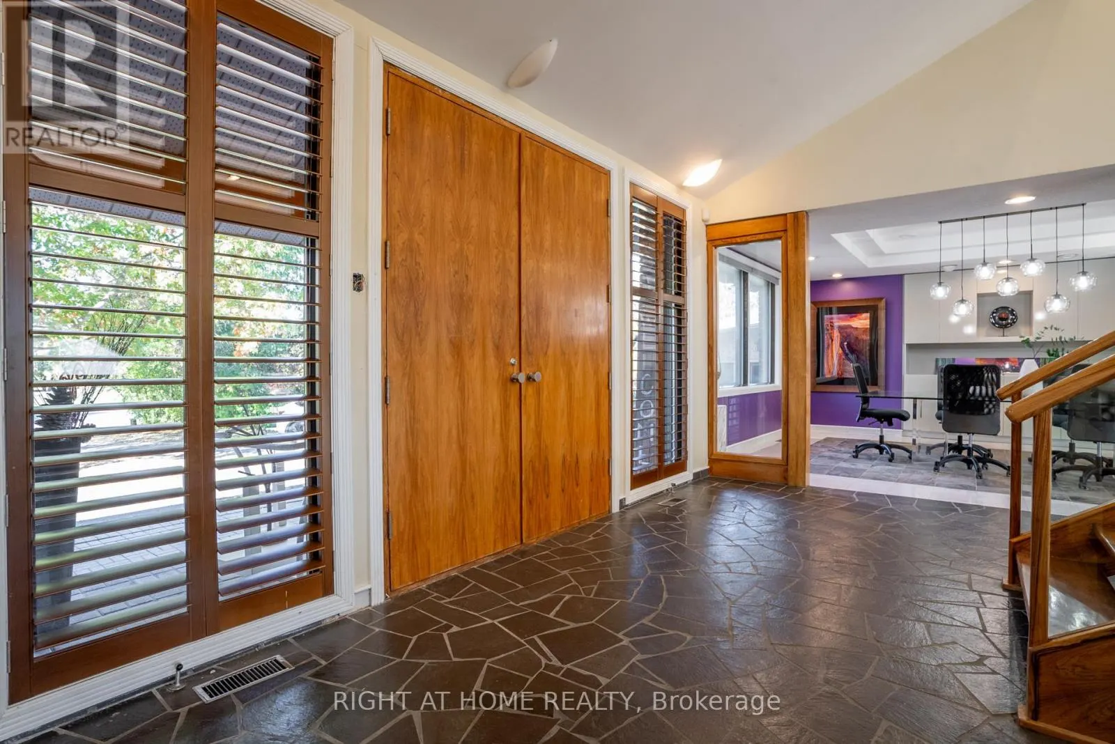 5 BURNT TREE COURT
