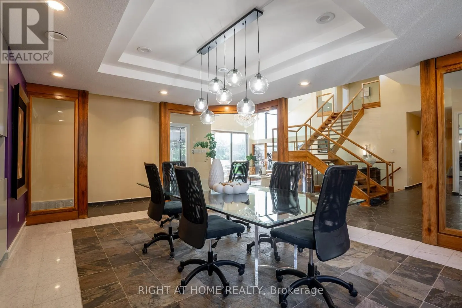 5 BURNT TREE COURT