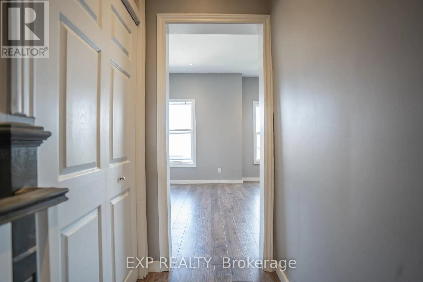 163 EMERALD STREET N