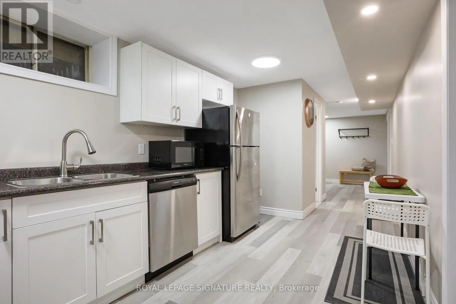 1506 QUEEN'S BOULEVARD