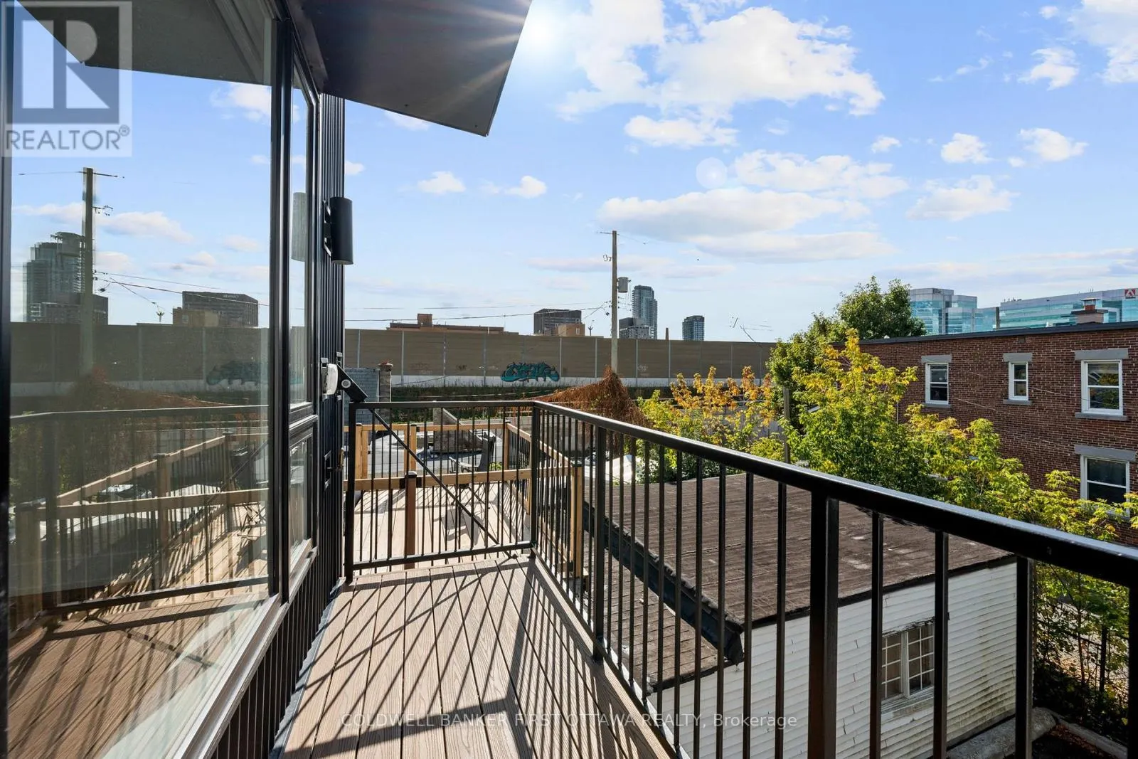 C - 238 LEBRETON STREET N
