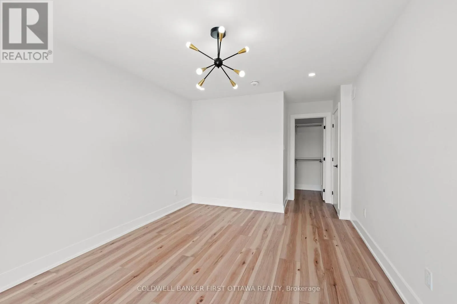 C - 238 LEBRETON STREET N