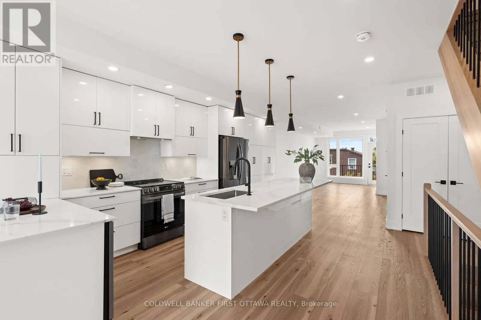 C - 238 LEBRETON STREET N