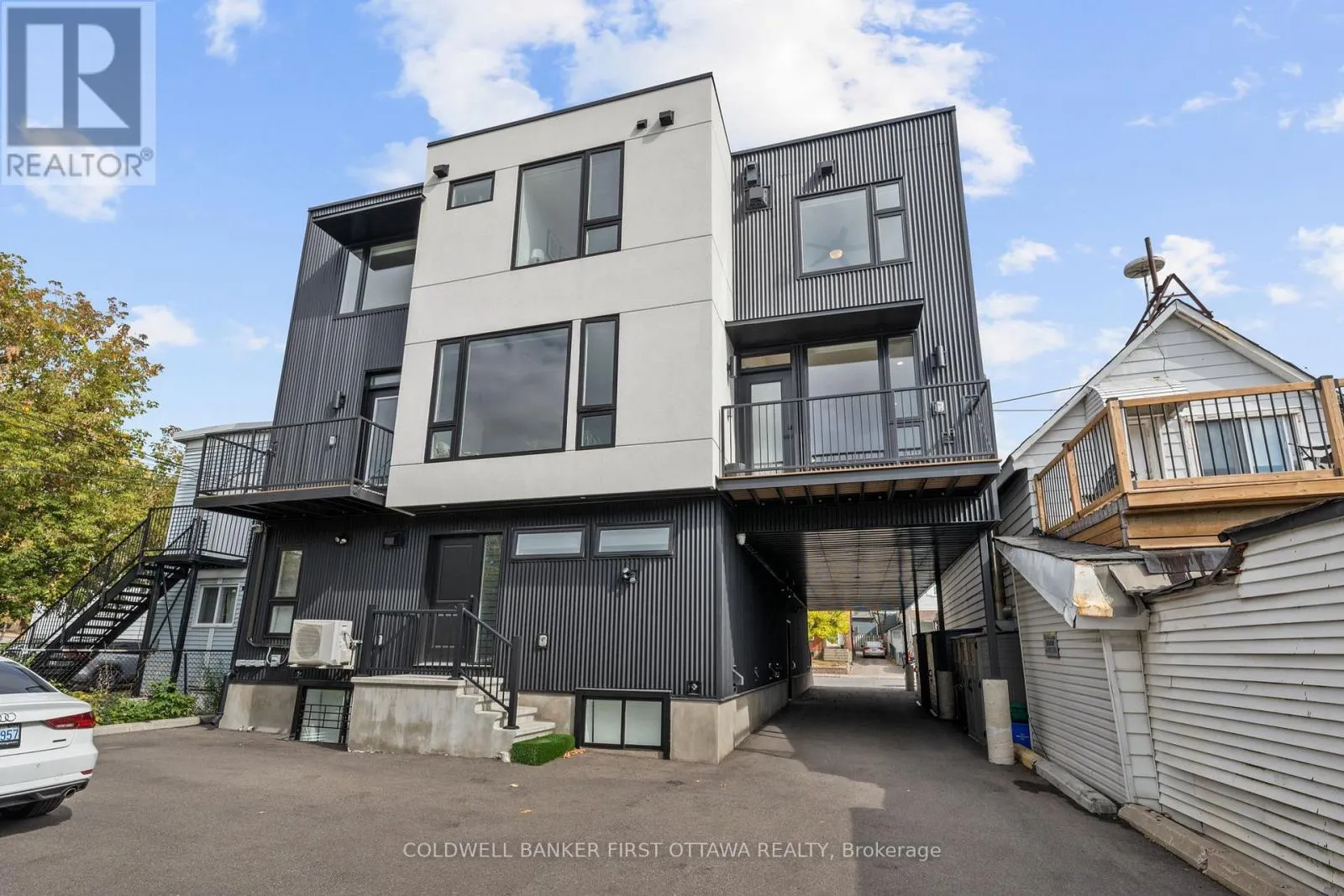 C - 238 LEBRETON STREET N