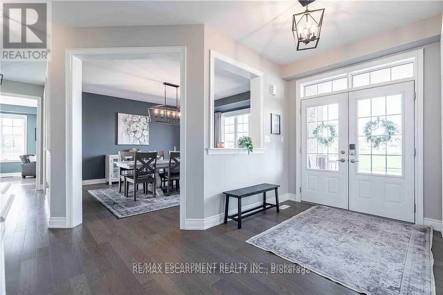 253 KINSMAN DRIVE