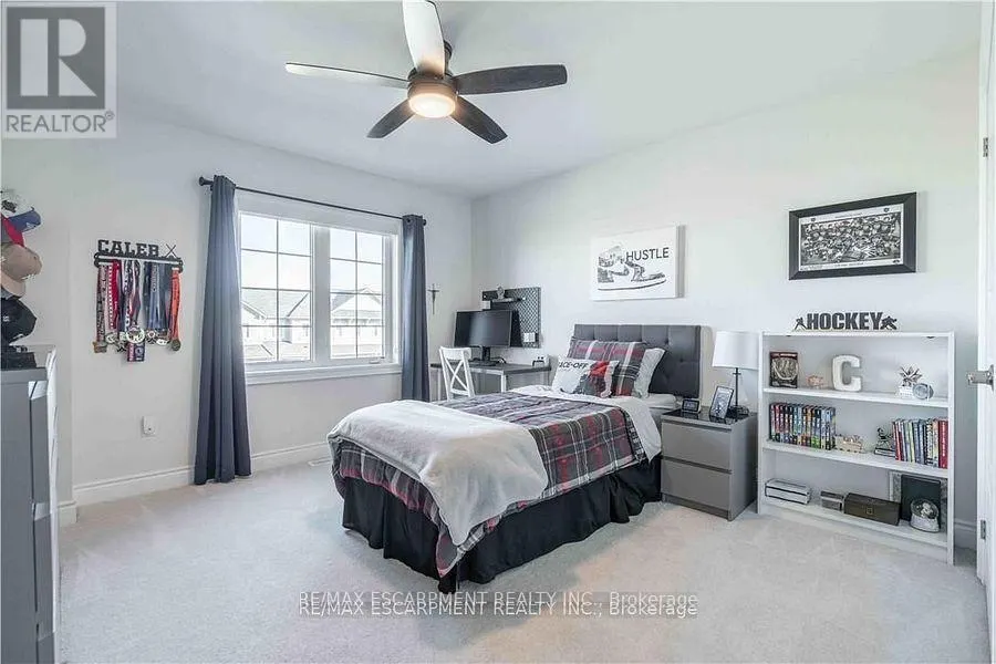 253 KINSMAN DRIVE