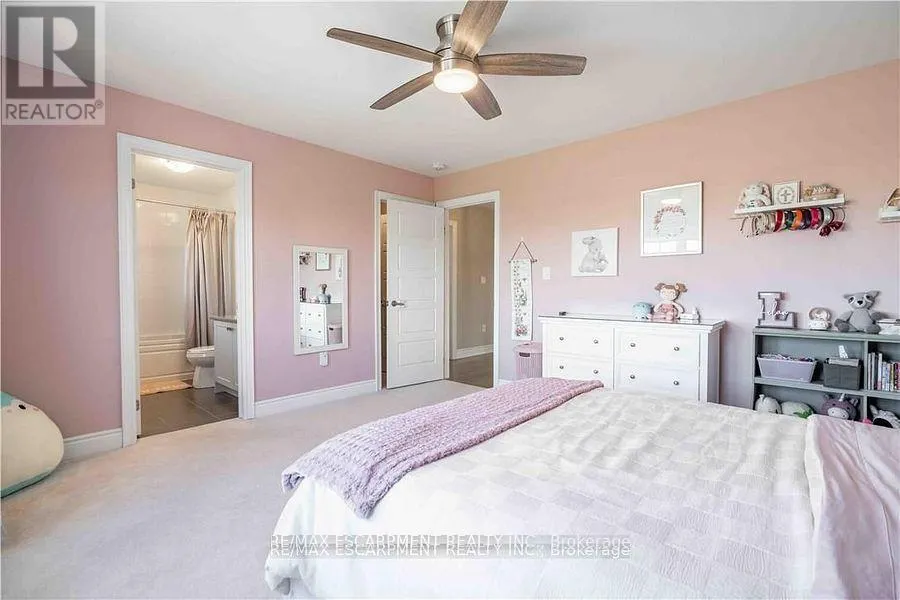 253 KINSMAN DRIVE
