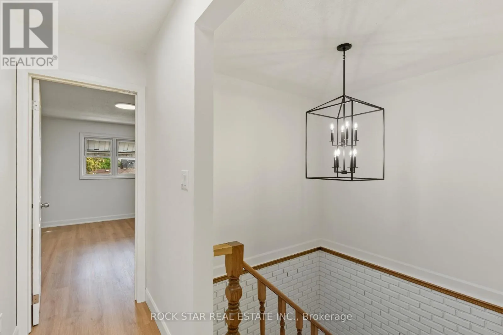 116 ROBINS AVENUE