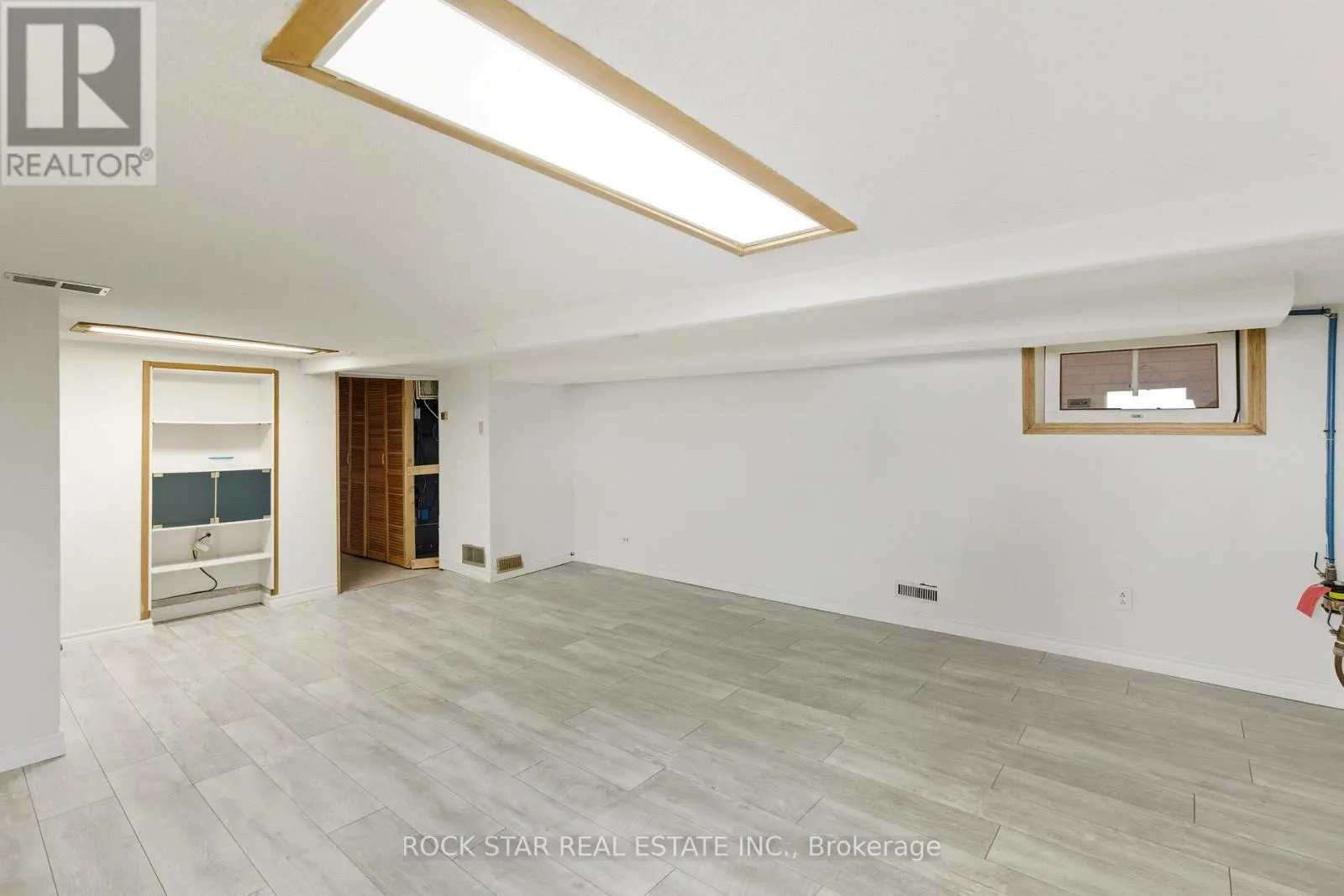 116 ROBINS AVENUE