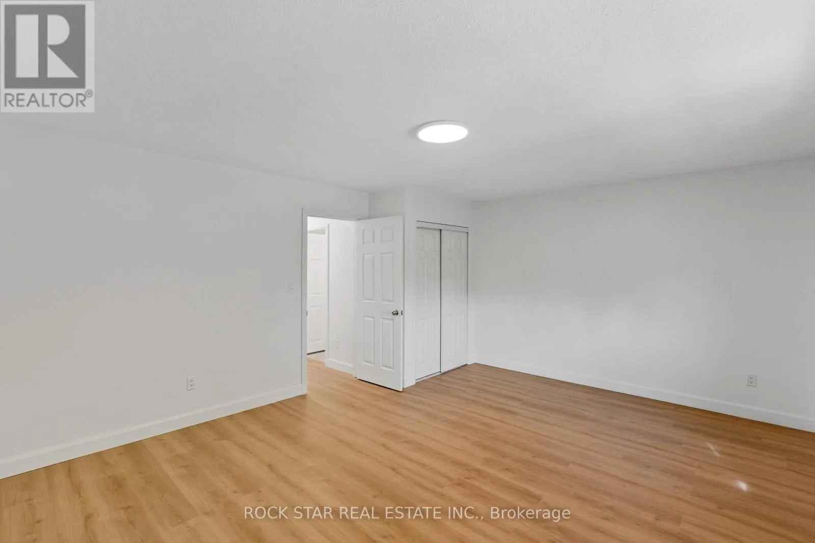 116 ROBINS AVENUE