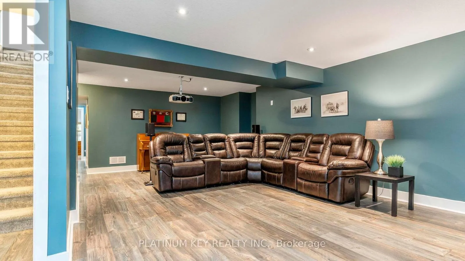 668 WOODS EDGE ROAD