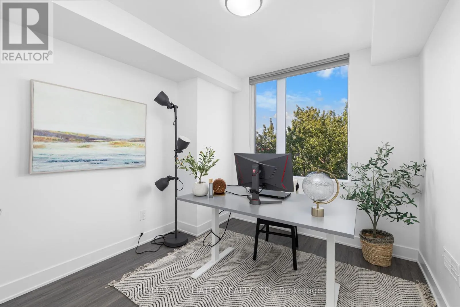 104 HOLMWOOD AVENUE