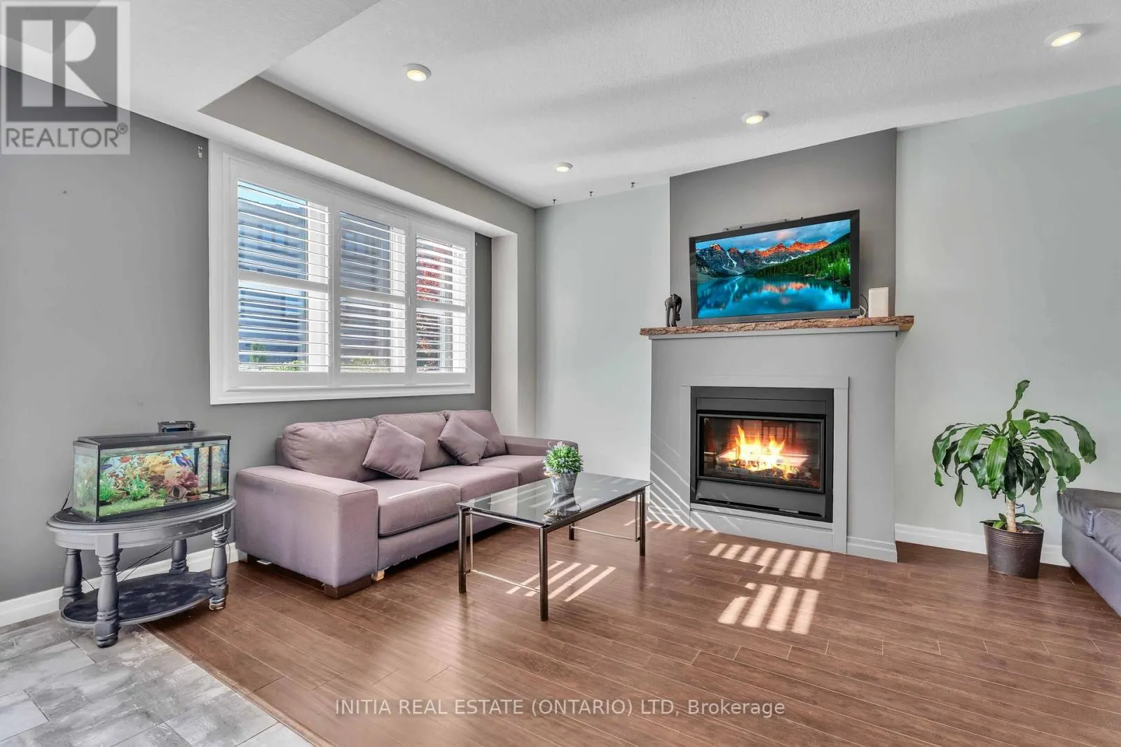 571 FREEPORT STREET