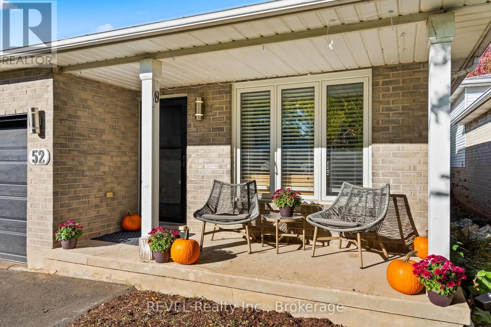 52 SANDRA CRESCENT