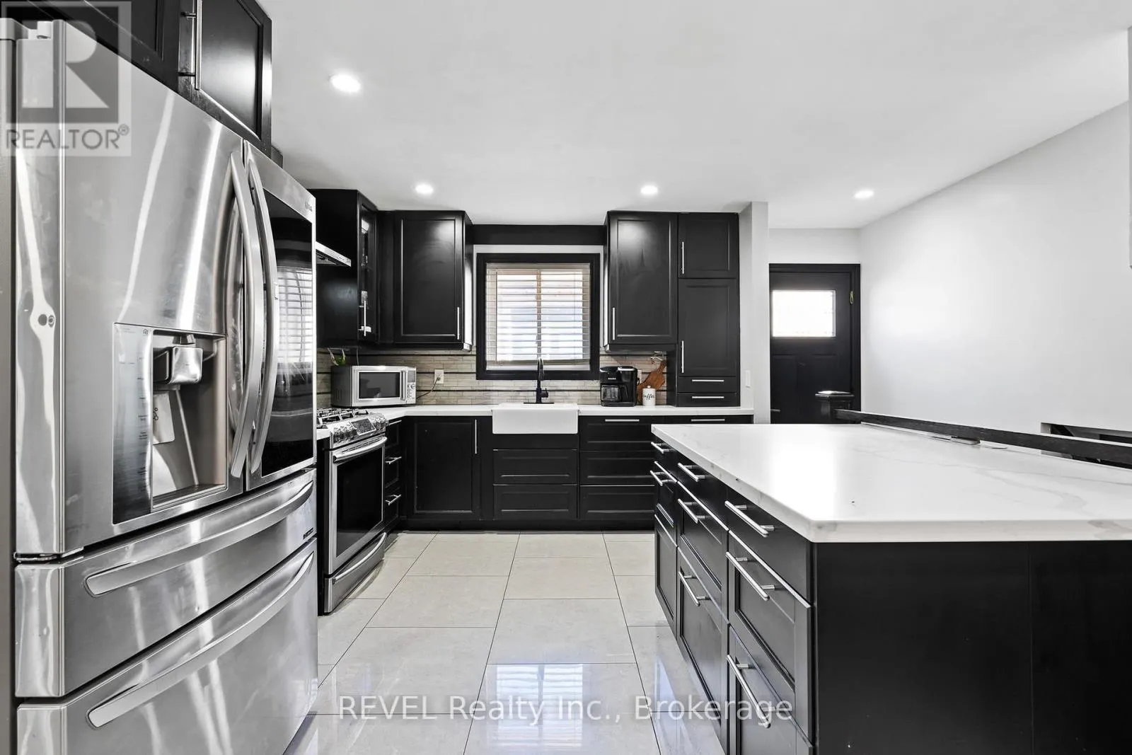 52 SANDRA CRESCENT