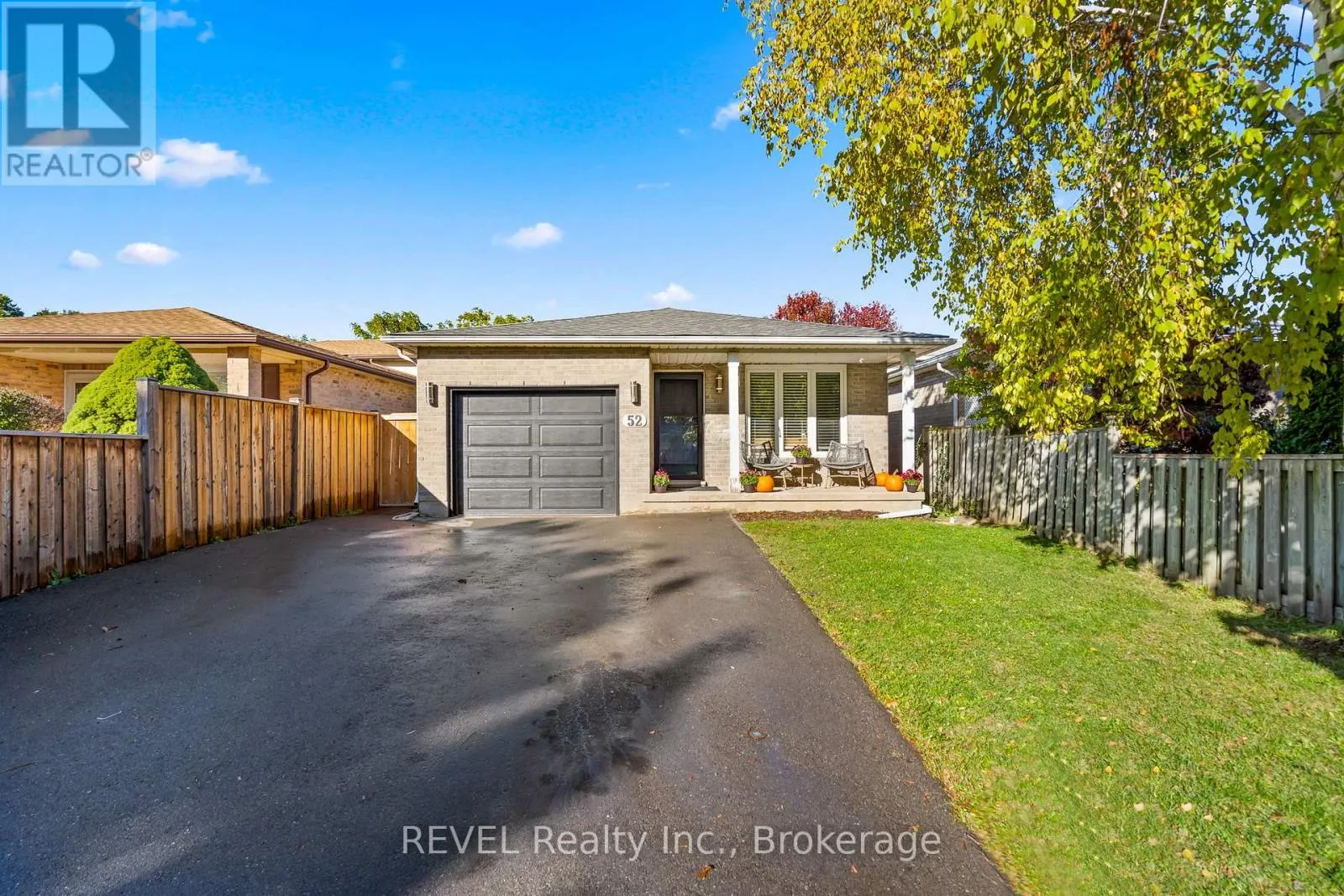 52 SANDRA CRESCENT