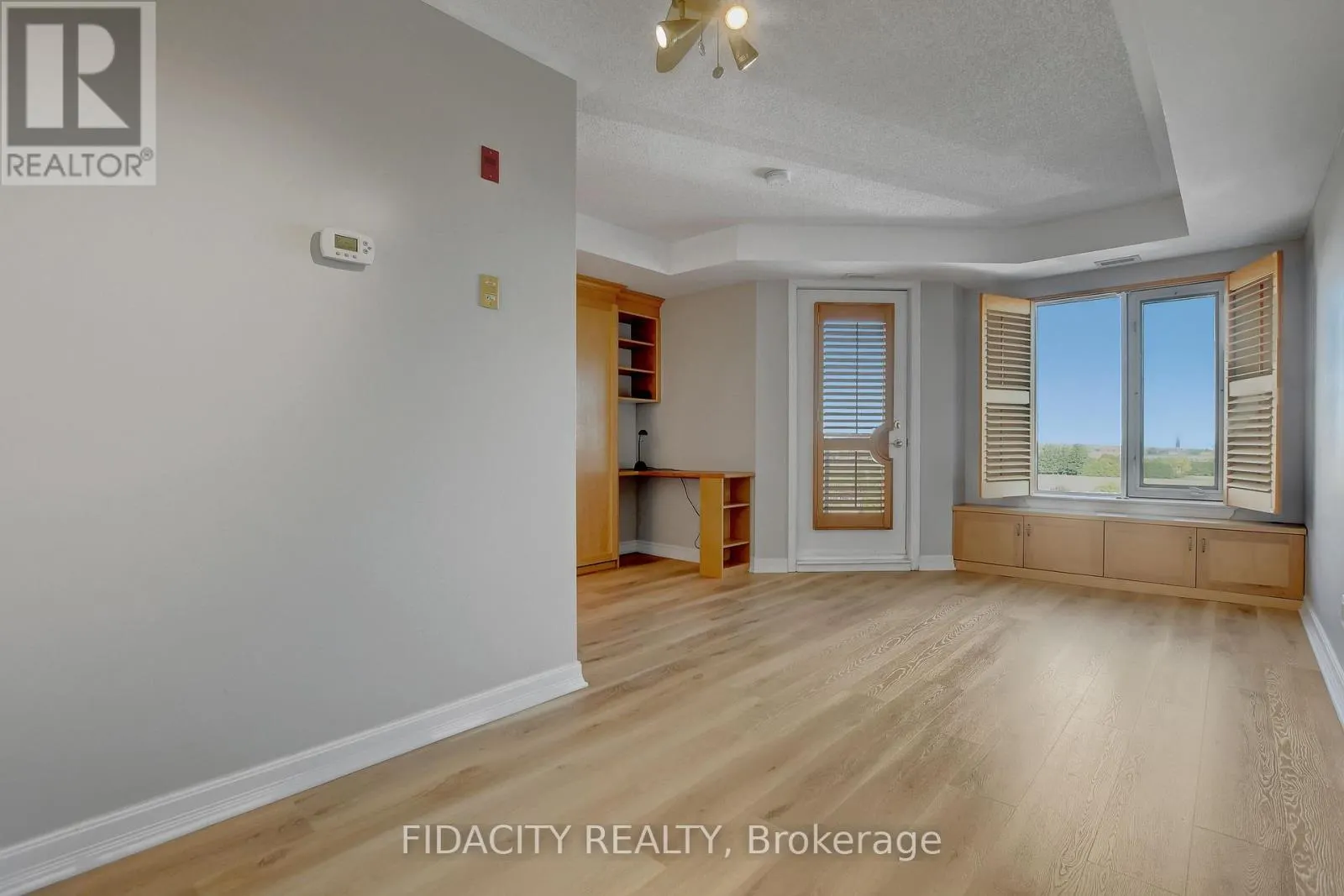 6C - 310 CENTRAL PARK DRIVE