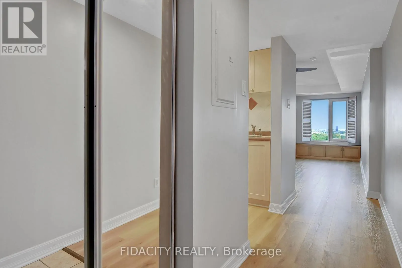 6C - 310 CENTRAL PARK DRIVE