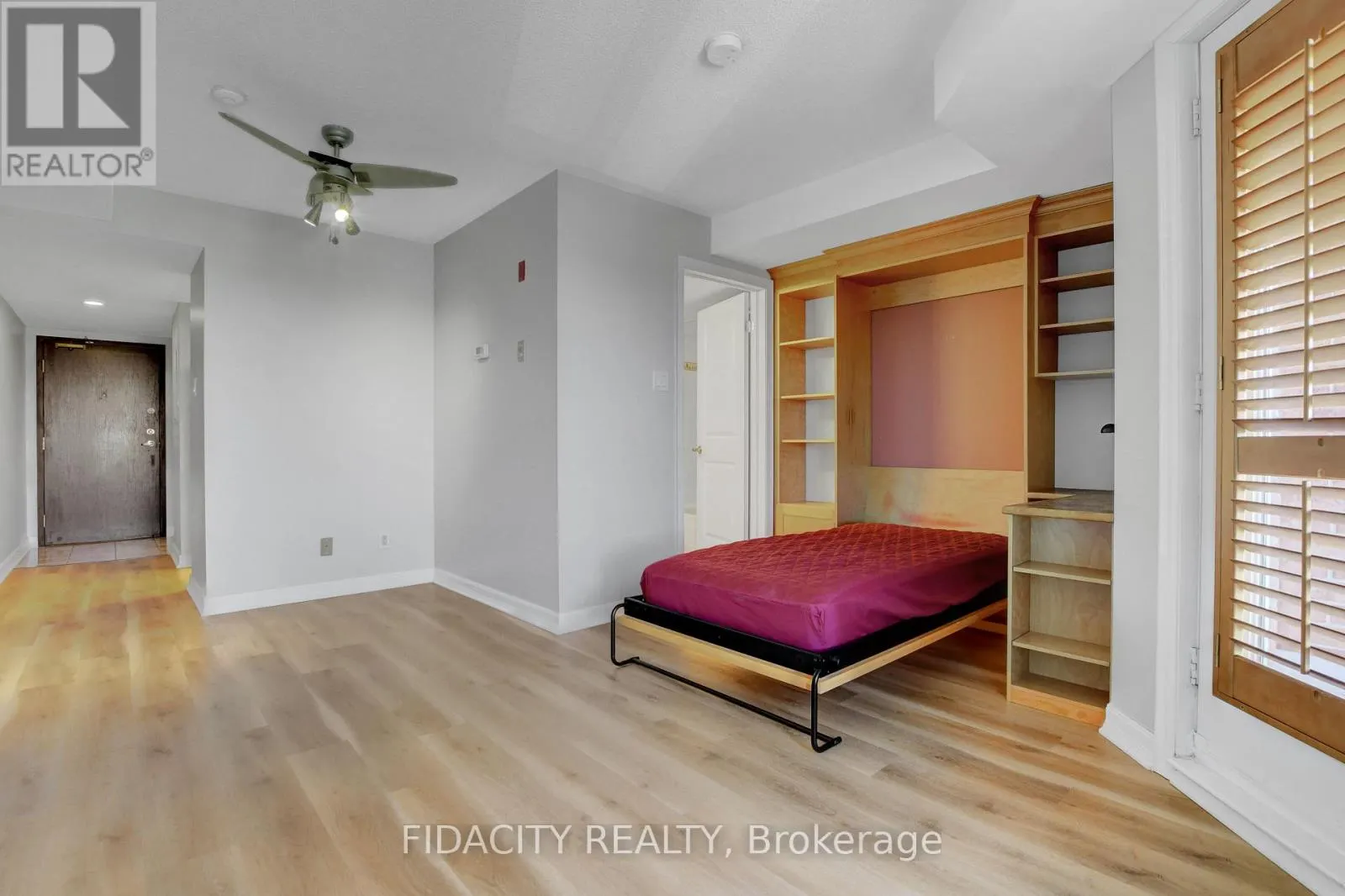 6C - 310 CENTRAL PARK DRIVE