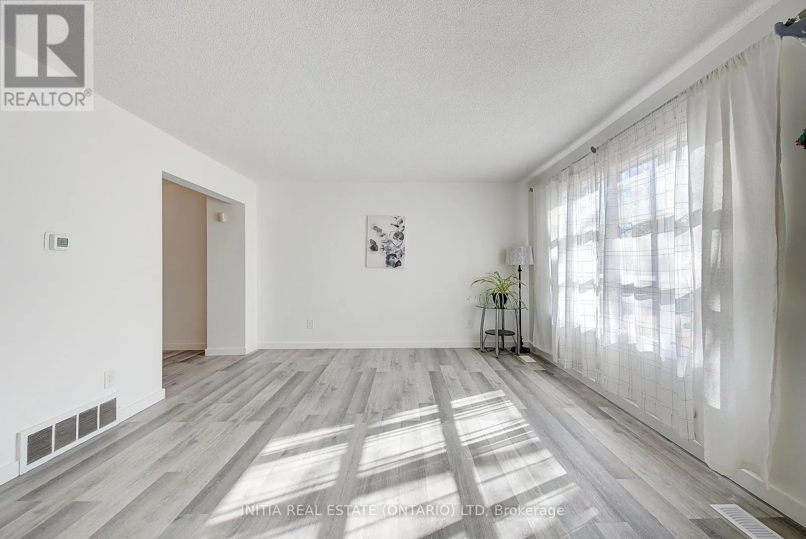 1407 JALNA BOULEVARD