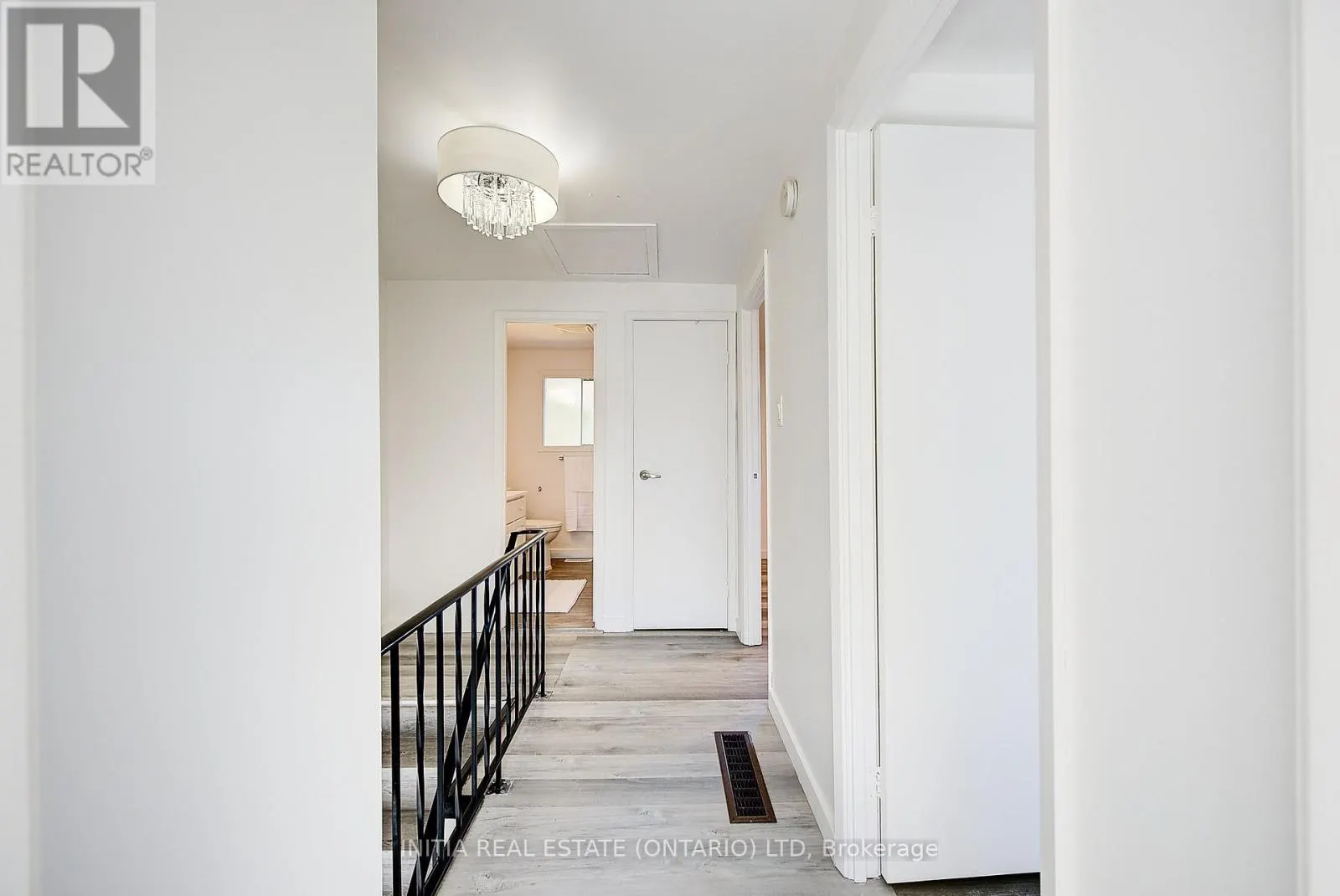 1407 JALNA BOULEVARD