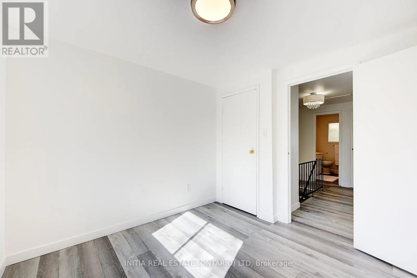 1407 JALNA BOULEVARD