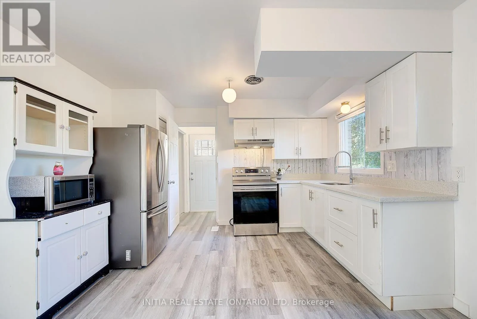 1407 JALNA BOULEVARD