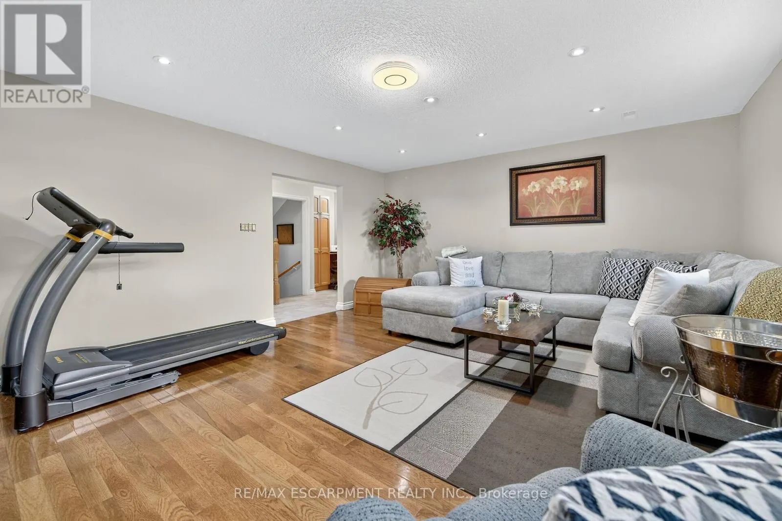 477 LYNDEN ROAD