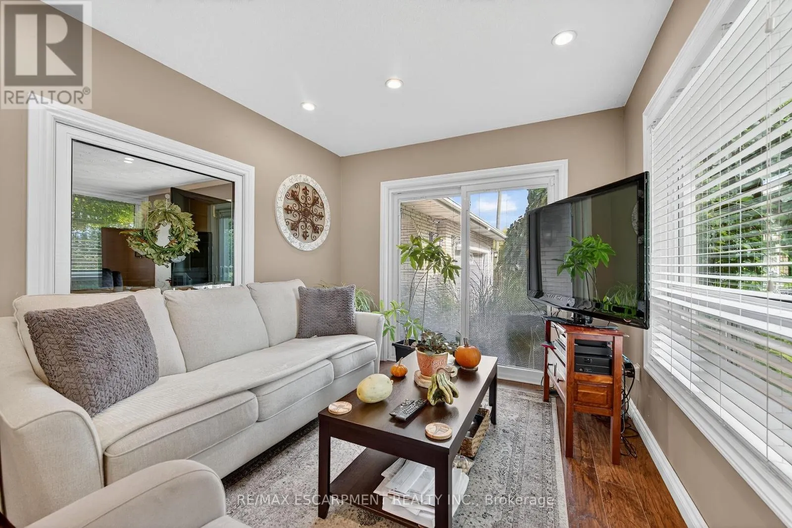 477 LYNDEN ROAD