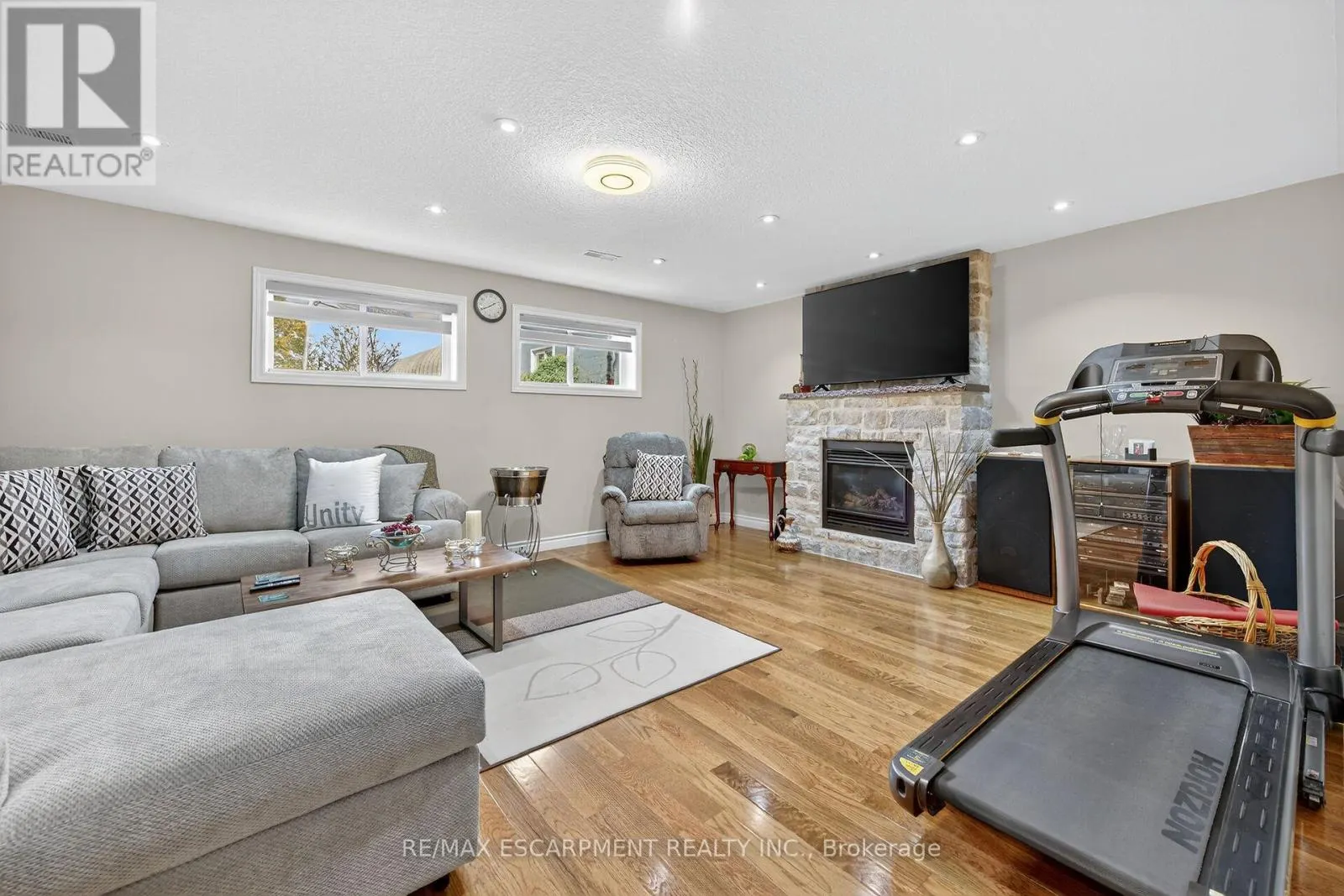 477 LYNDEN ROAD