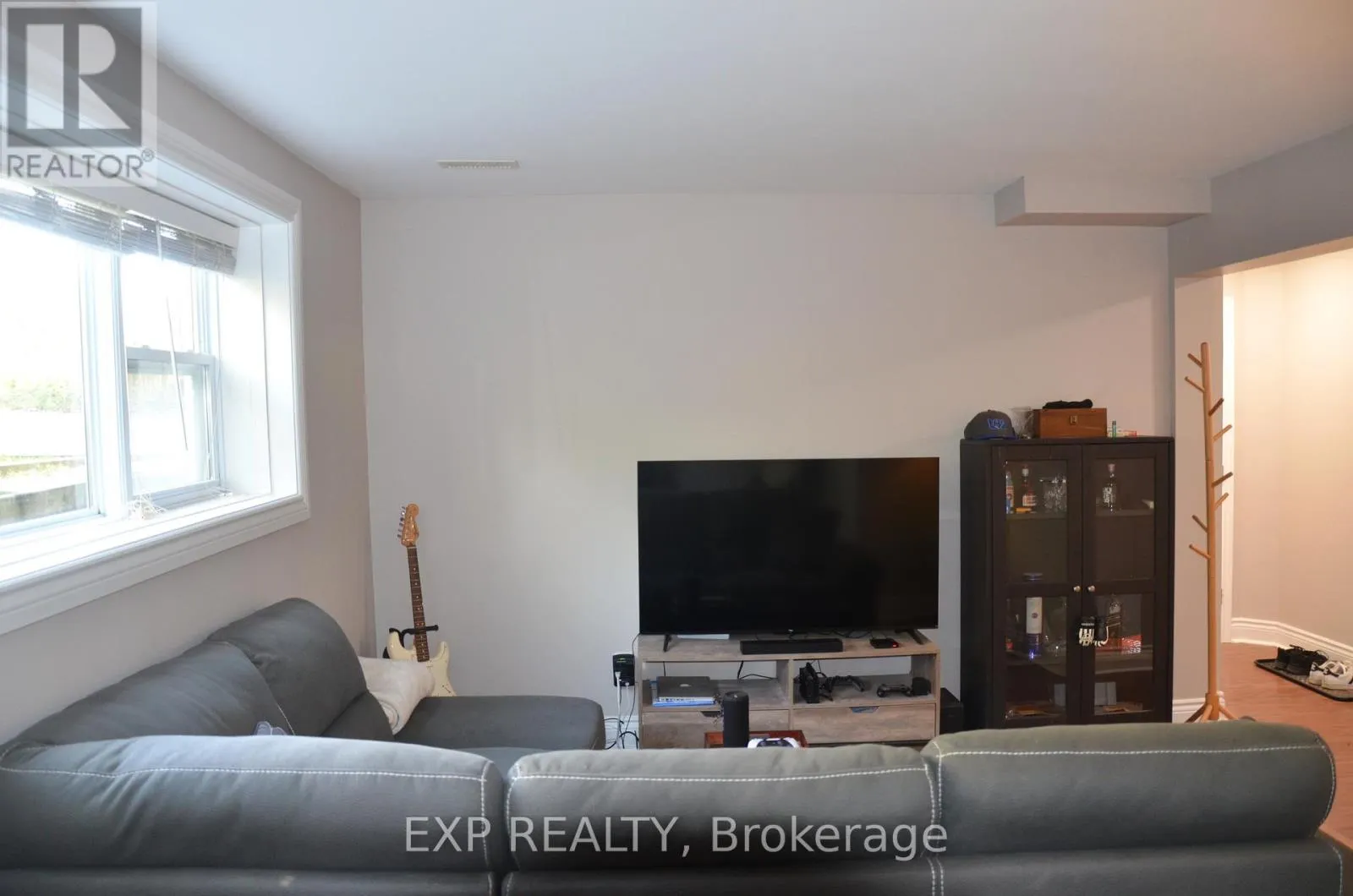 1 - 42 LAVERGNE STREET