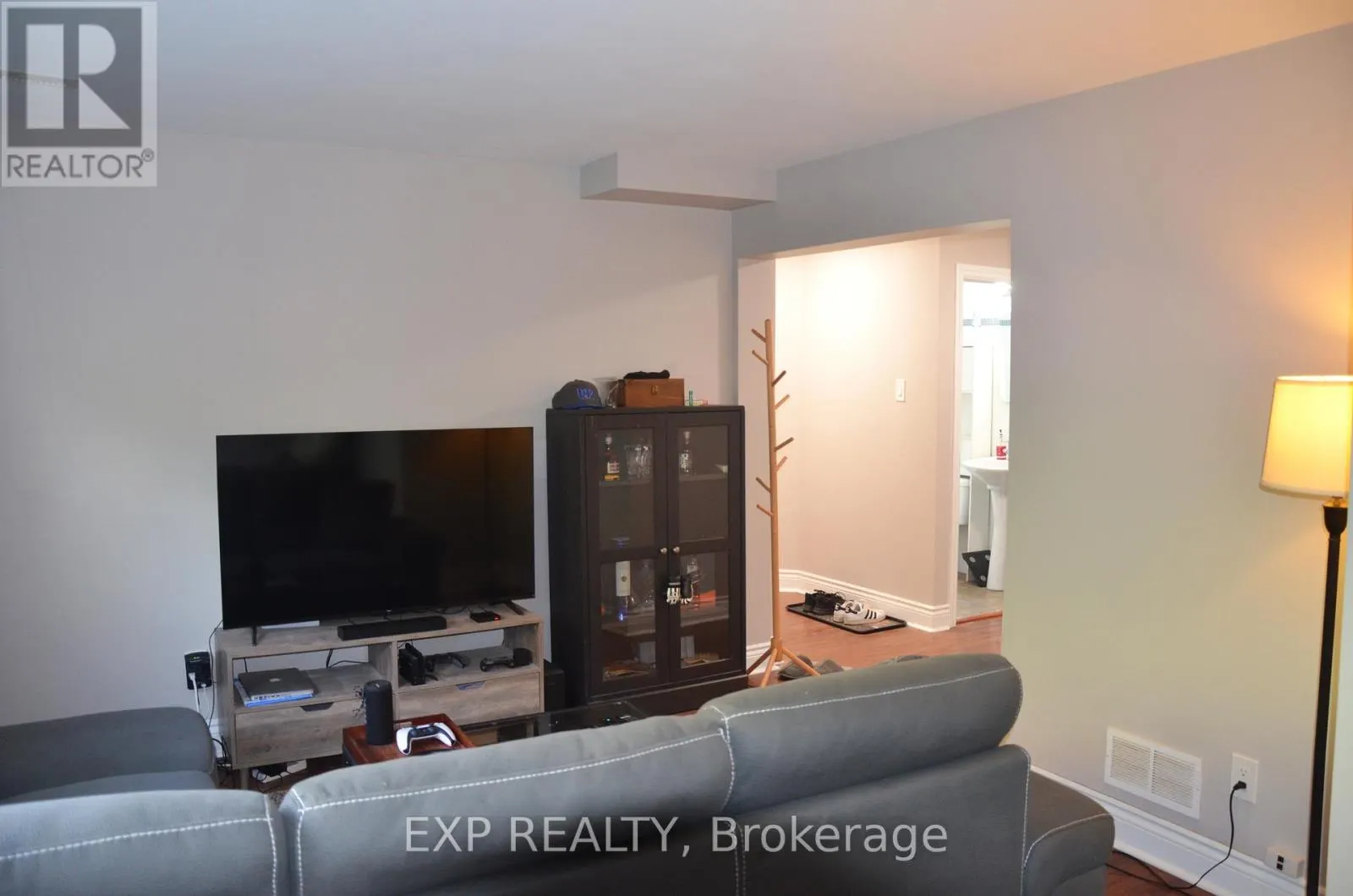 1 - 42 LAVERGNE STREET