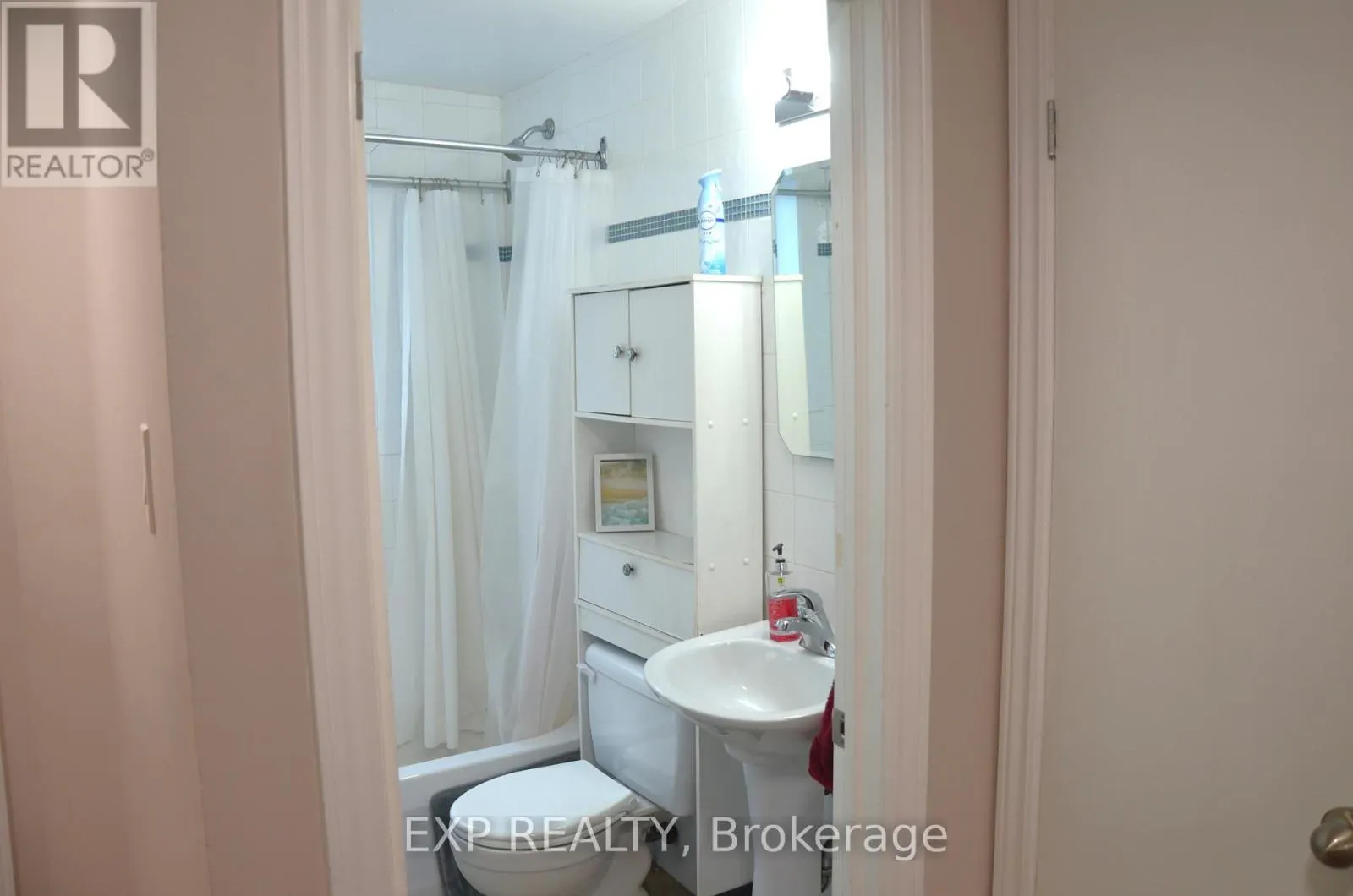 1 - 42 LAVERGNE STREET