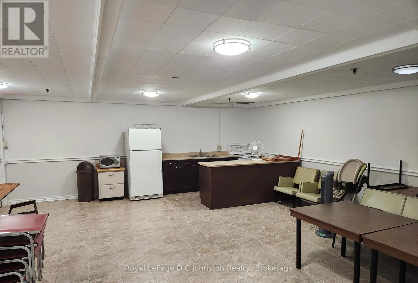 806 - 225 HARVARD PLACE, #806