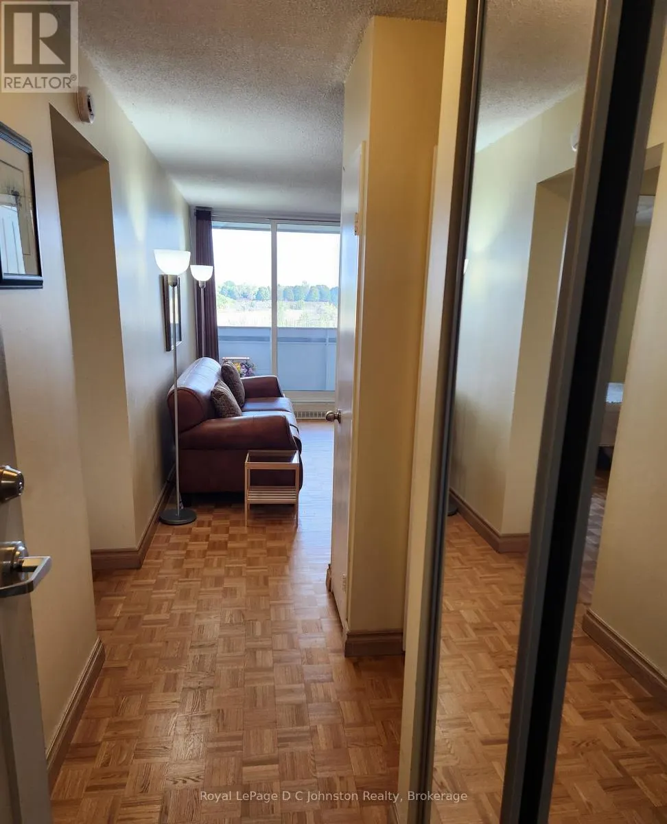 806 - 225 HARVARD PLACE, #806